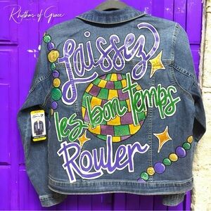 Hand Painted Mardi Gras Jean Jacket: “Laissez les bon temps rouler” Ladies Med
